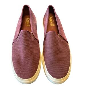 KEDS Women's Double Decker Sneakers 9 Wine Suede Leather Slip on Dream Foam Shoe